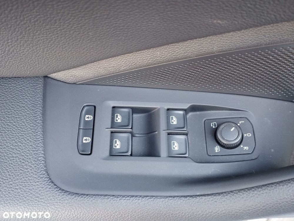 Skoda Superb 2.0 TSI 4x4 L&K DSG - 10