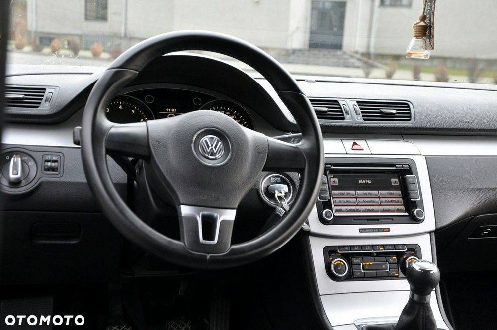 Volkswagen Passat CC - 30