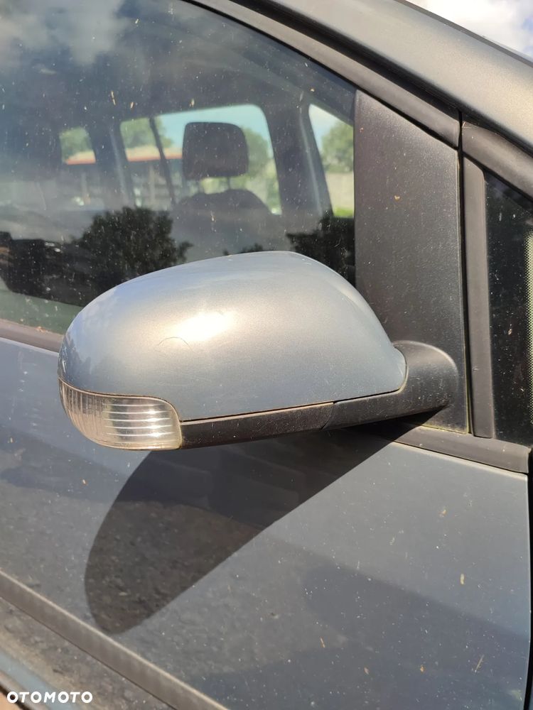 VW Touran I lusterko prawe kolor LA7X - 1