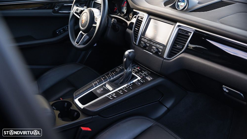 Porsche Macan - 22