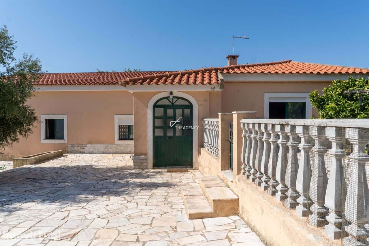 Moradia T3 para Renovar no Estoril com Terreno - Grande imagem: 5/23