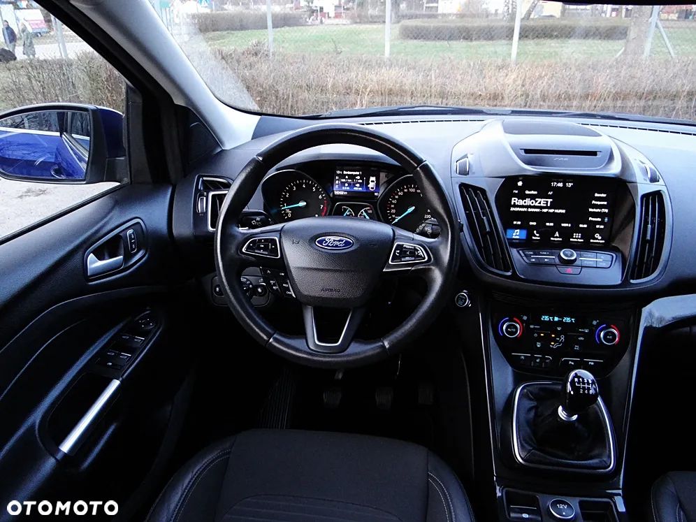 Ford Kuga 1.5 EcoBoost 2x4 Titanium - 5