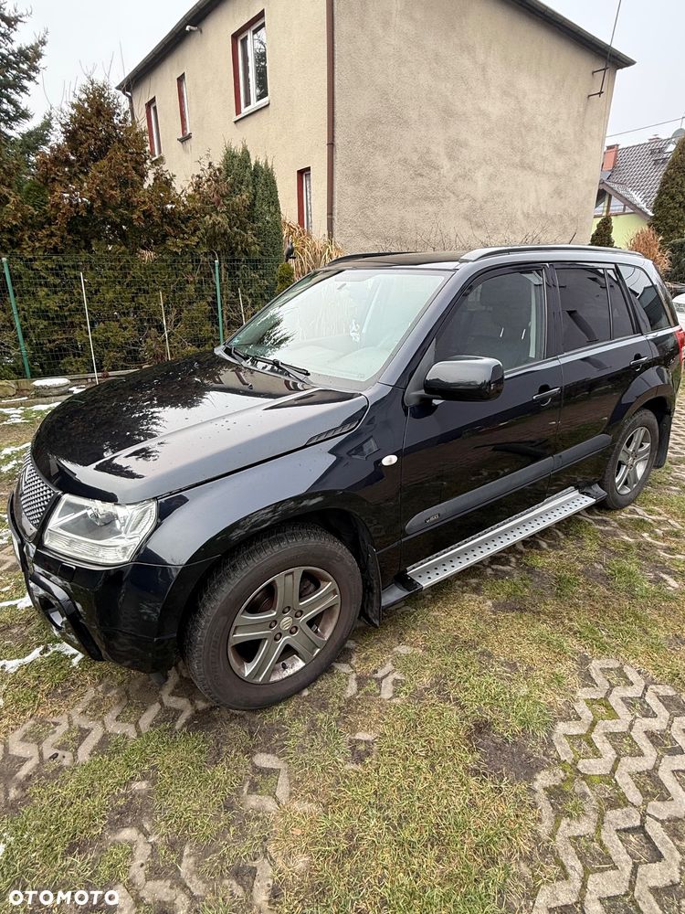 Suzuki Grand Vitara 2.0 De luxe - 2
