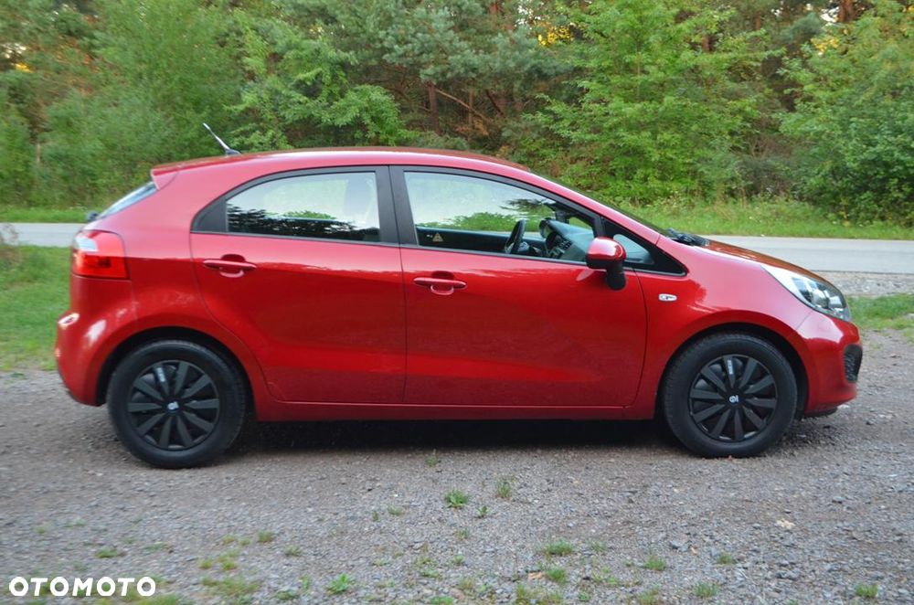 Kia Rio 1.2 Attract - 12