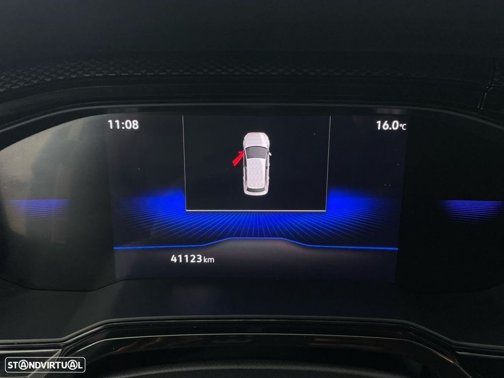 VW Polo 1.0 TSI Urban DSG - 9