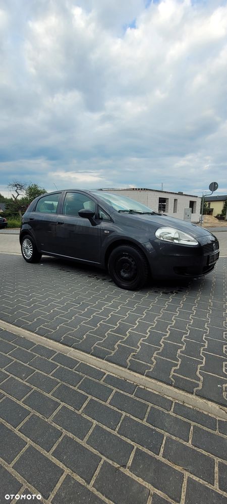Fiat Grande Punto - 8