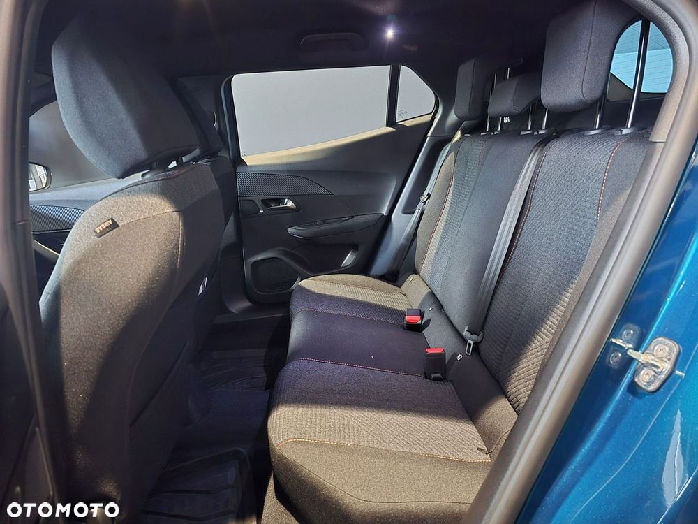 Peugeot 2008 - 13