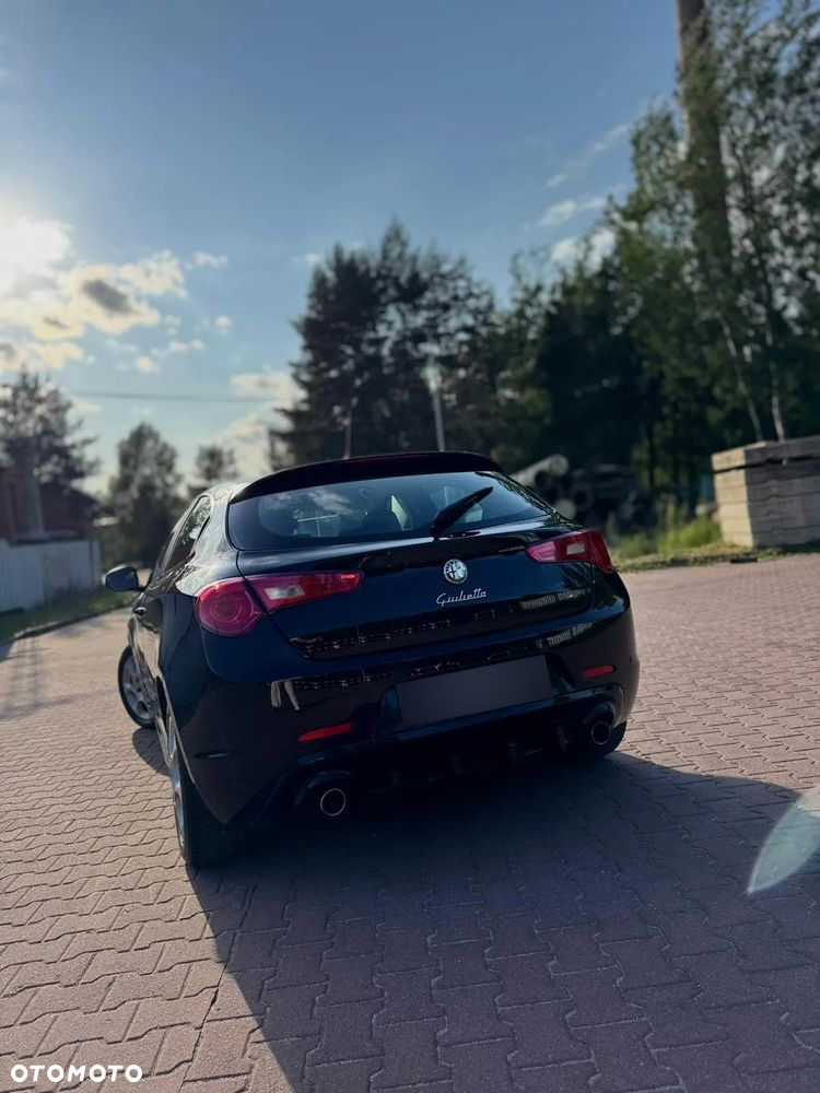 Alfa Romeo Giulietta 2.0 JTDM Veloce - 10