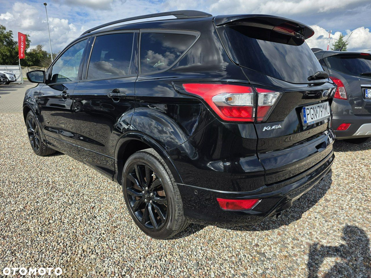 Ford Kuga 1.5 EcoBoost 2x4 ST-Line - 5