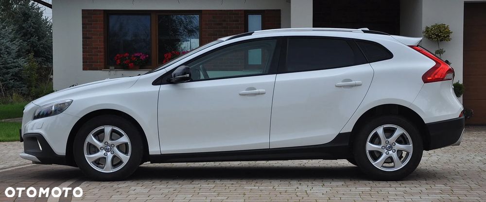 Volvo V40 Cross Country - 5