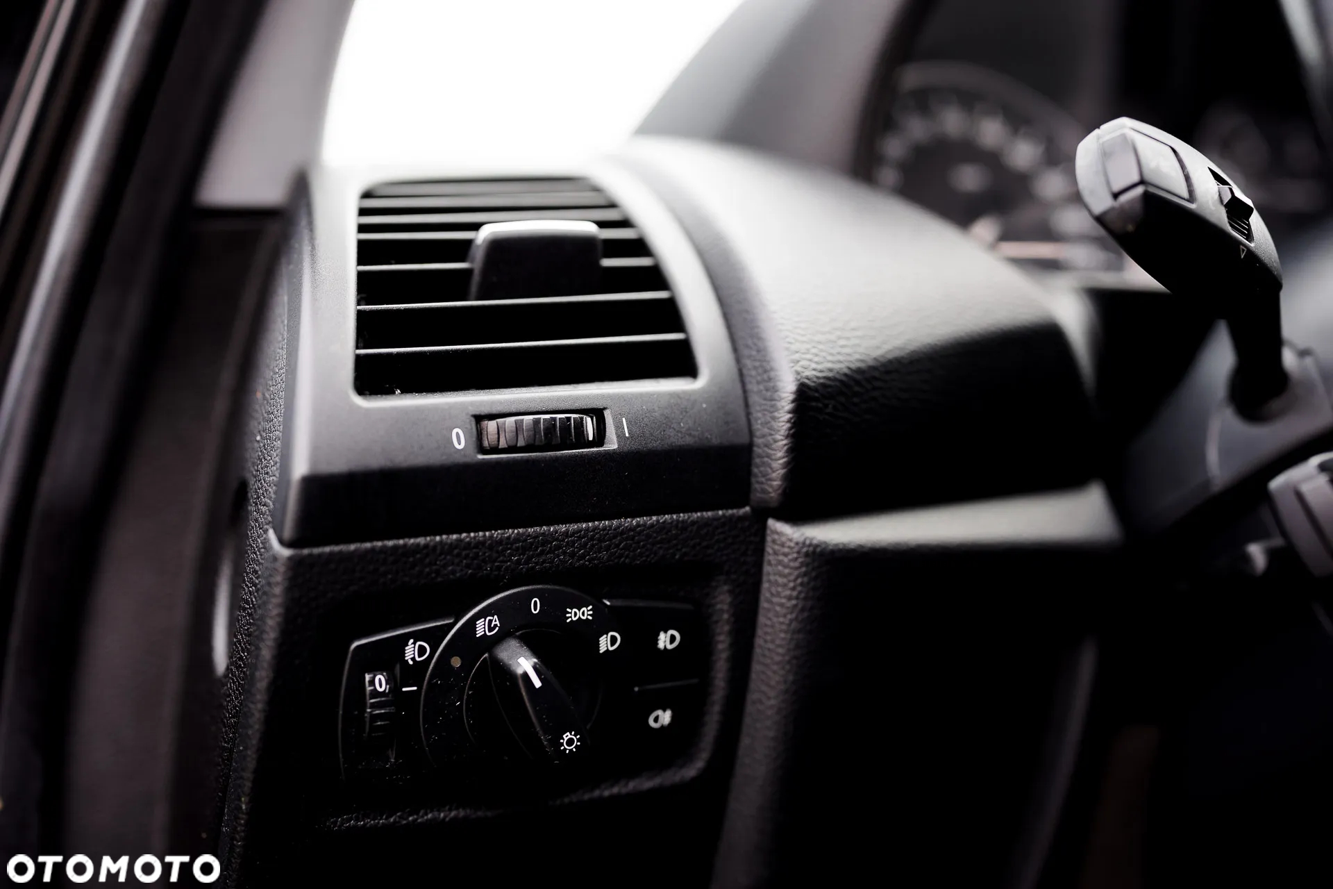 BMW Seria 1 118i - 21