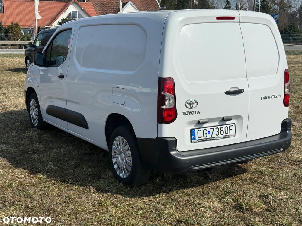 Toyota Proace City - 9