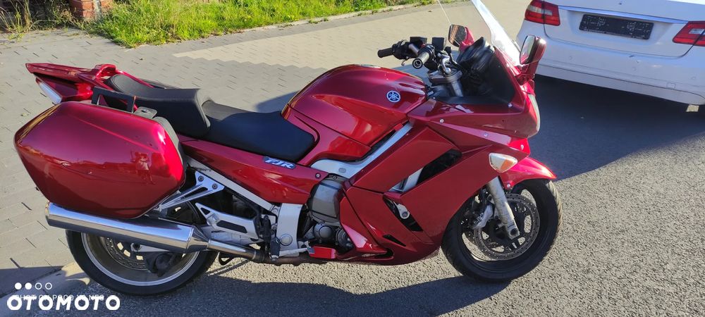 Yamaha FJR - 6