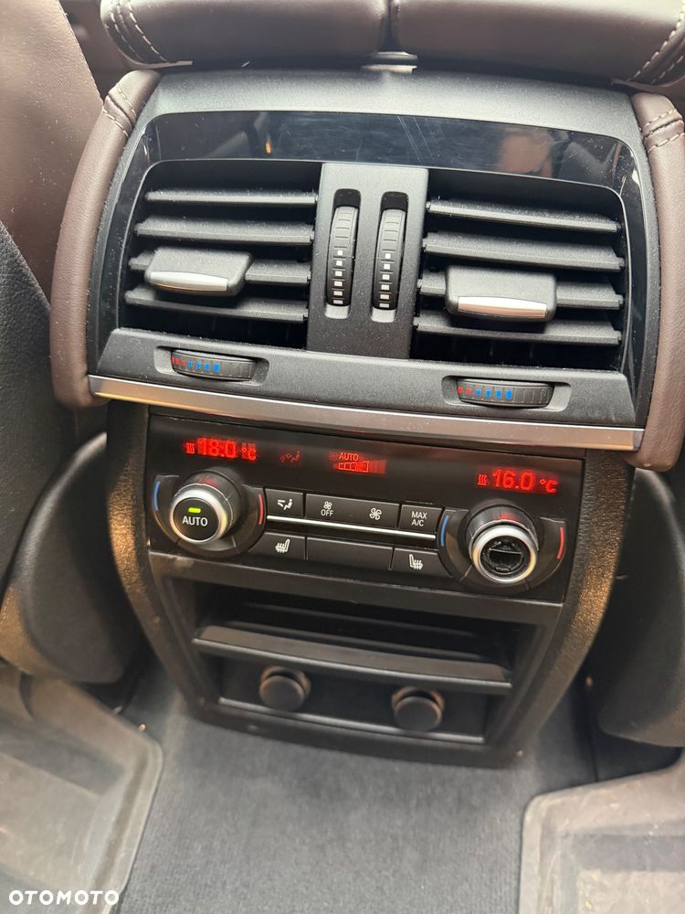 BMW X5 M M50d - 26