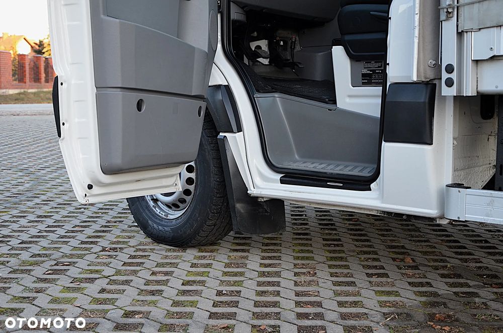 Volkswagen CRAFTER - 14