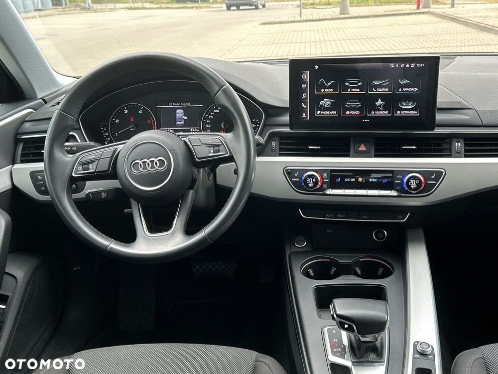 Audi A4 Limousine - 12