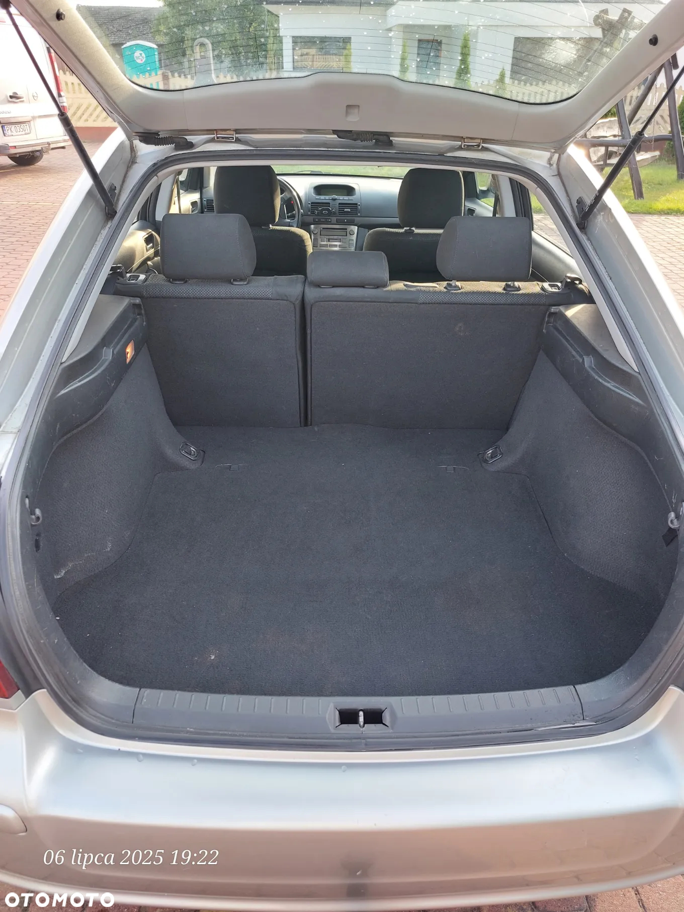 Toyota Avensis 2.0 D-4D Sol Plus - 9