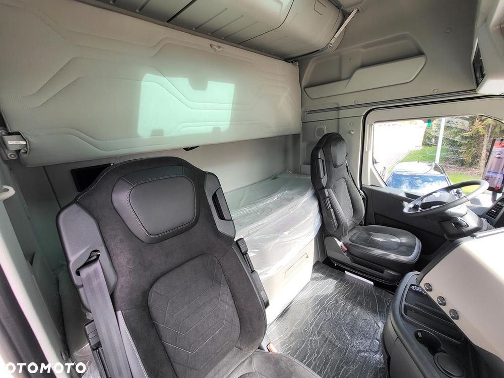 Ford F- MAX 500 - 14