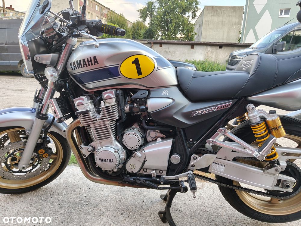 Yamaha XJR - 1