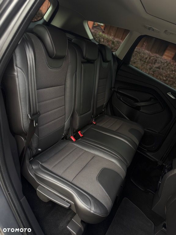 Ford Kuga 2.0 TDCi 4x4 Titanium - 33