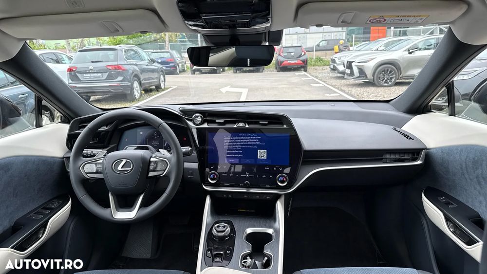 Lexus RZ 450e AWD Luxury - 6