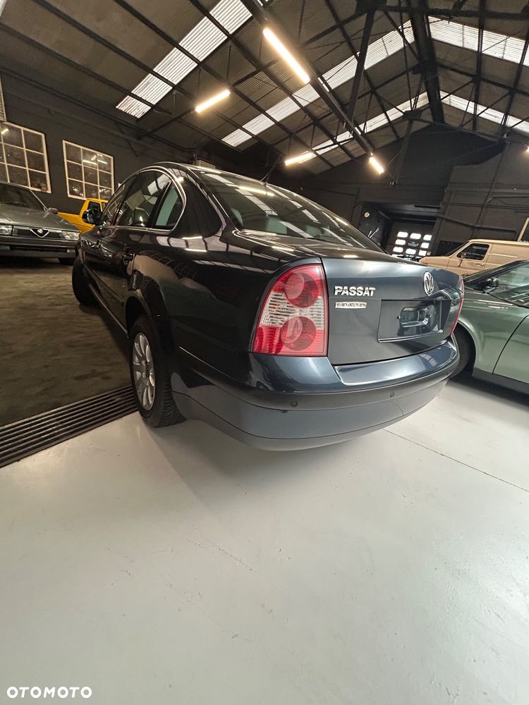 Volkswagen Passat - 6
