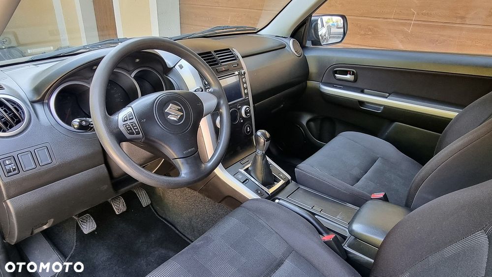 Suzuki Grand Vitara - 12