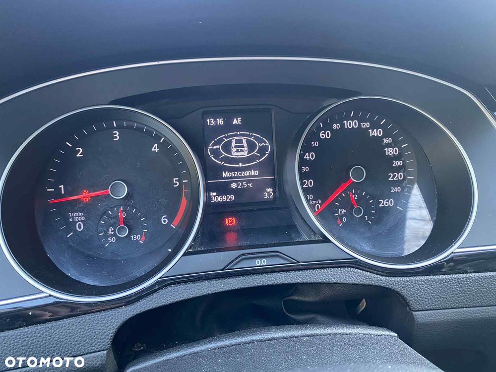 Volkswagen Passat Variant - 11