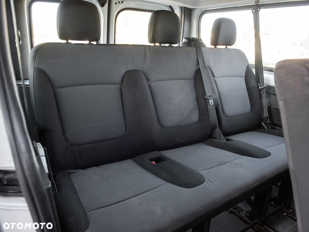 Opel Vivaro - 19