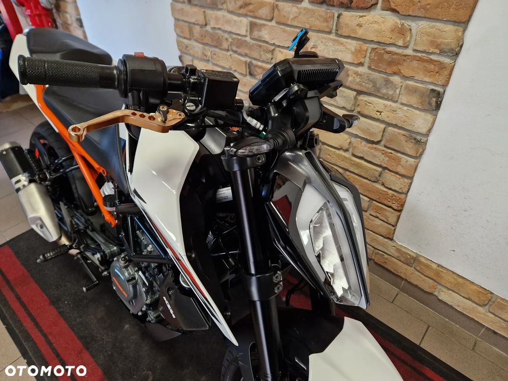 KTM Duke 125 - 23