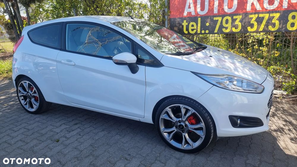 Ford Fiesta 1.5 TDCi Ambiente - 22