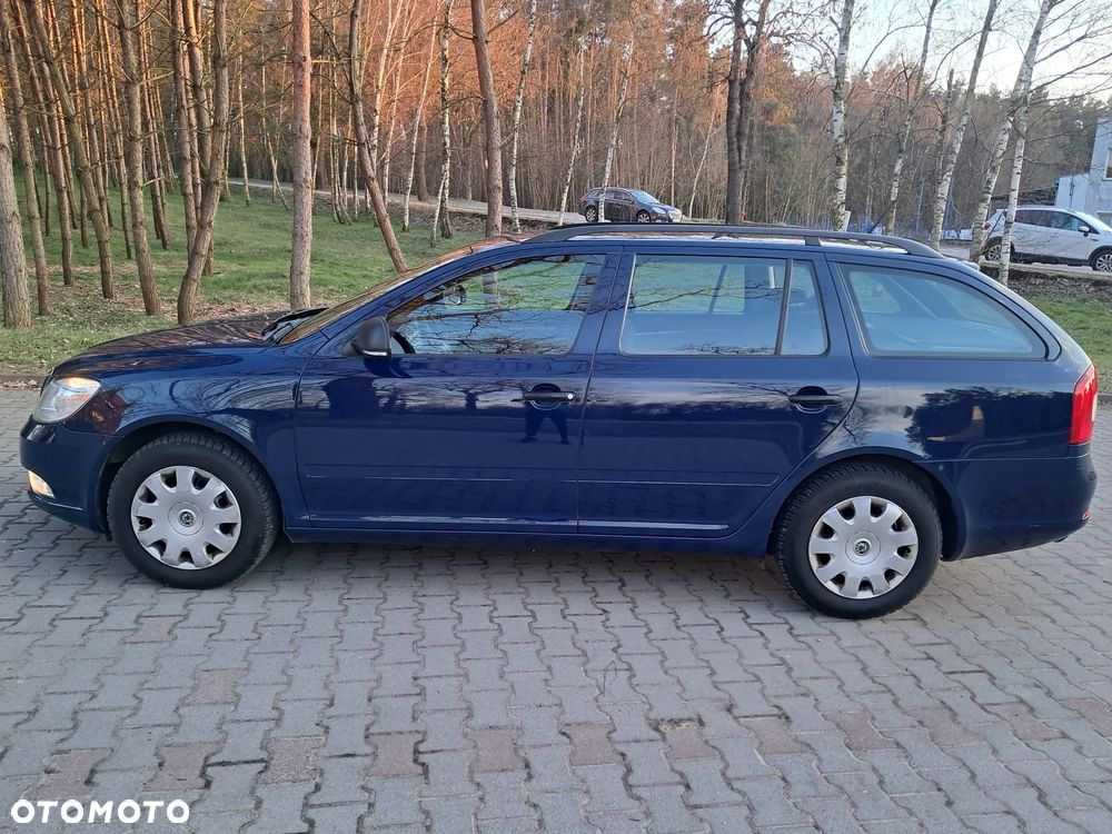 Skoda Octavia 1.6 Combi Advance - 3