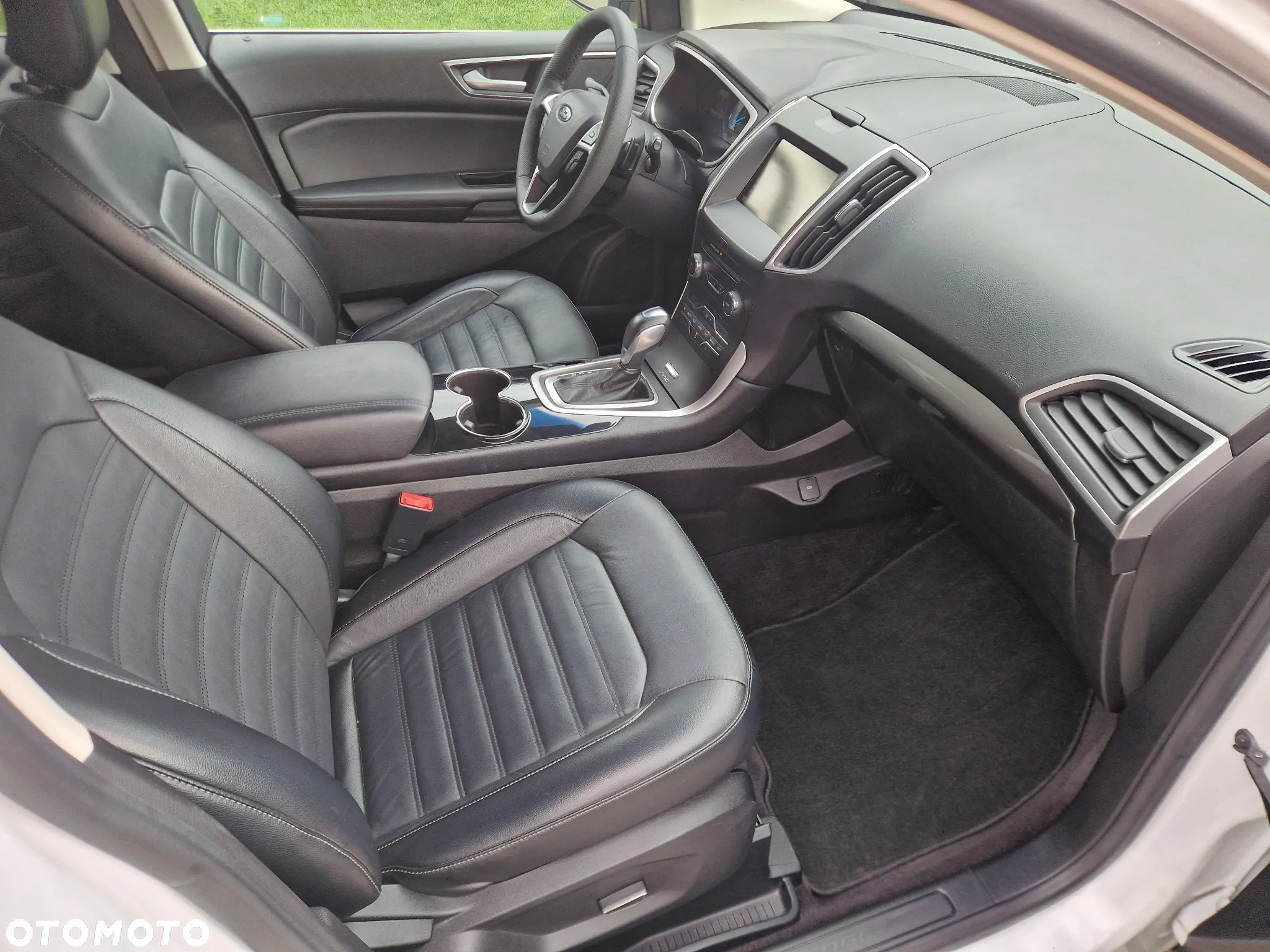 Ford Edge - 9