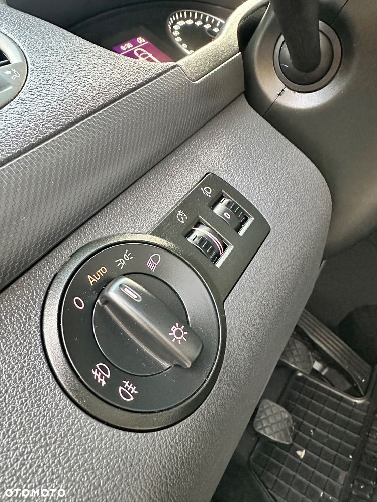 Volkswagen Caddy - 14