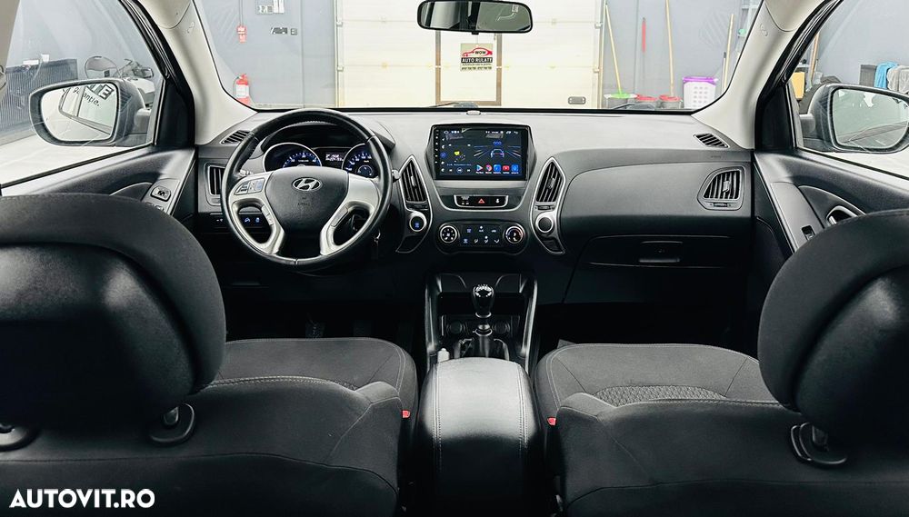 Hyundai ix35 1.7 CRDI 2WD blue Finale Silver - 7