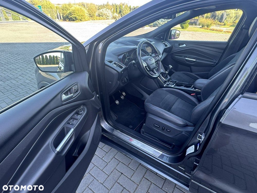 Ford Kuga - 20