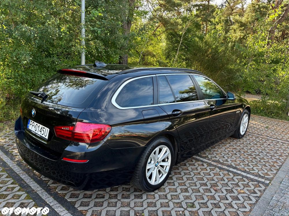 BMW Seria 5 525d xDrive - 5