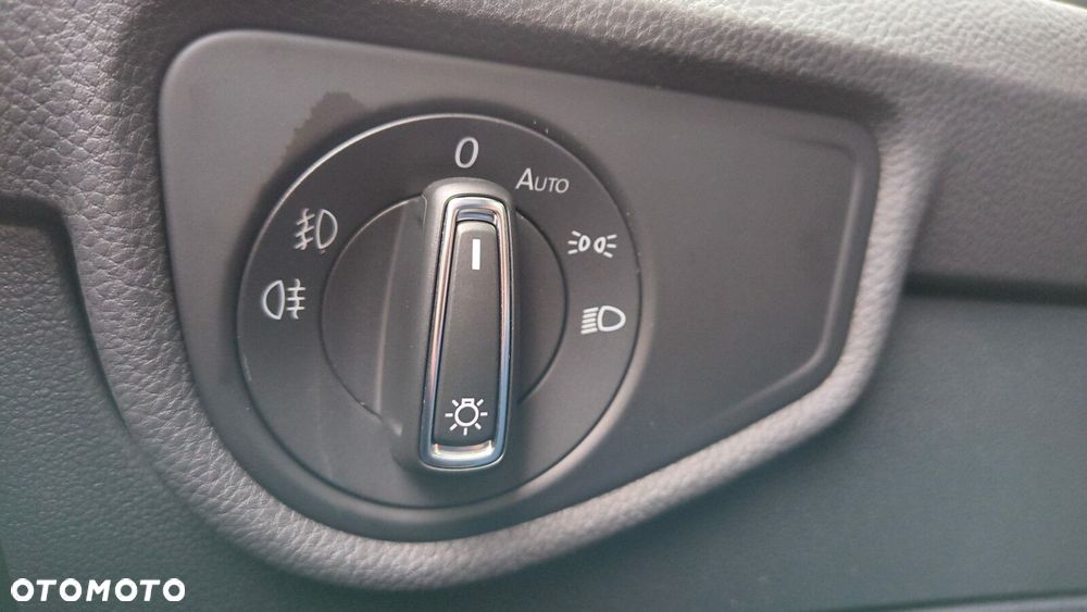 Volkswagen Touran - 35