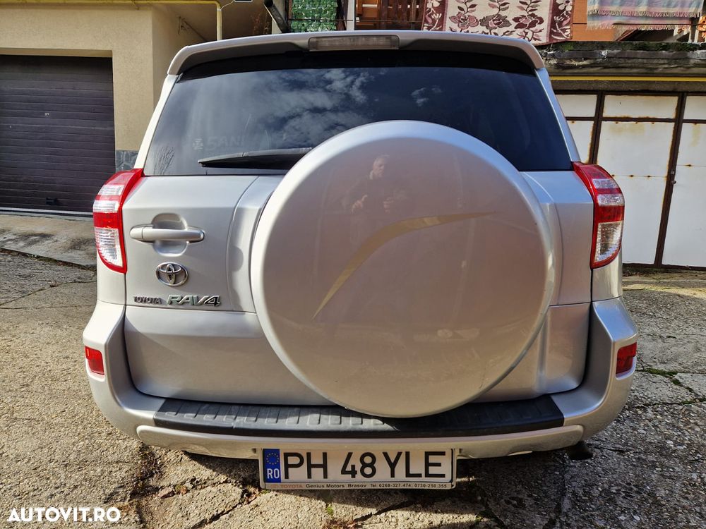 Toyota RAV4 - 9