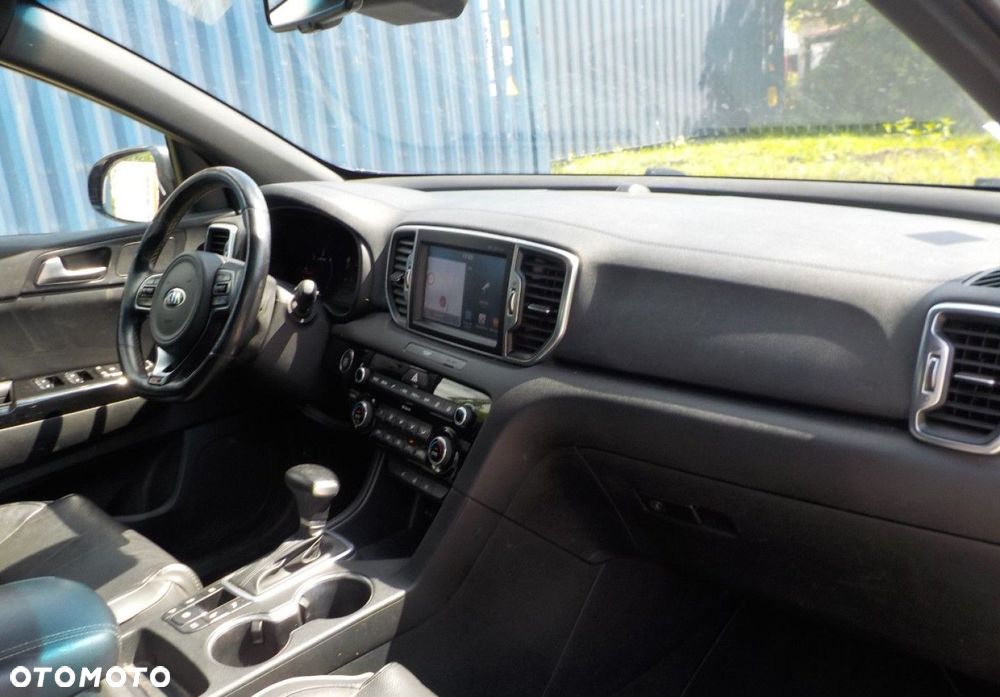 Kia Sportage - 16