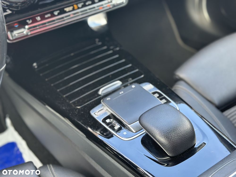 Mercedes-Benz Klasa A 180 7G-DCT Progressive - 16