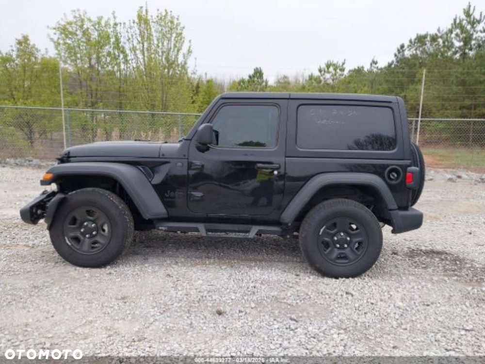 Jeep Wrangler - 3
