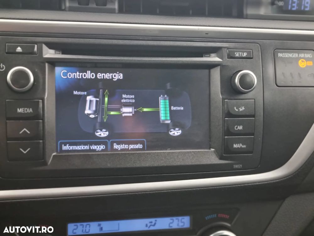 Toyota Auris 1.8 Hybrid Executive - 19