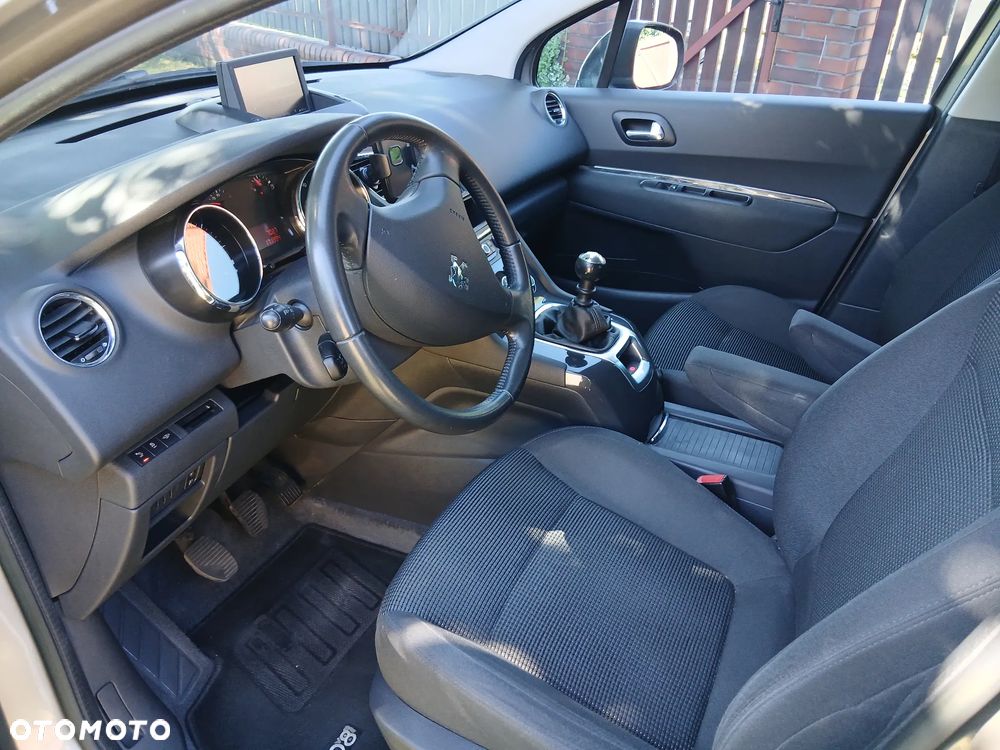 Peugeot 5008 1.6 HDi Active - 1