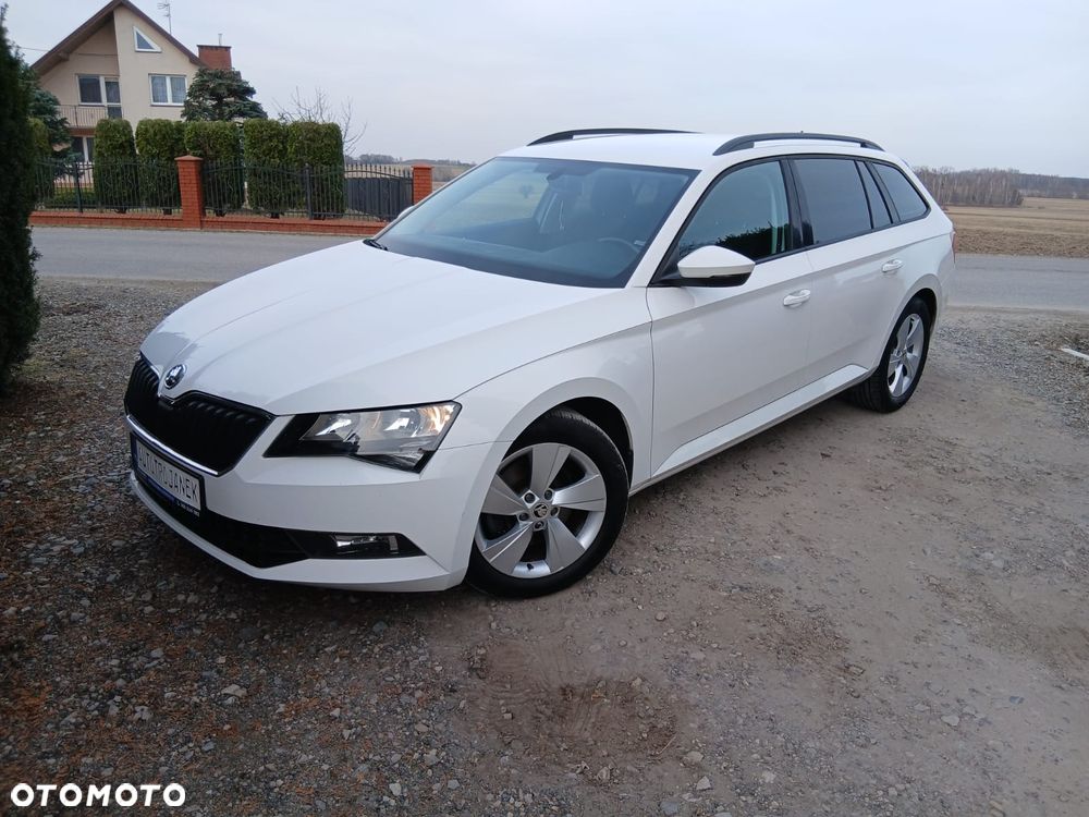 Skoda Superb 1.6 TDI Style - 3