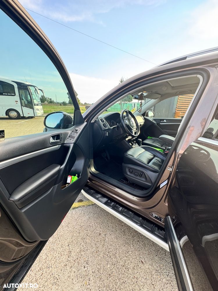 Volkswagen Tiguan 2.0 TDI DPF 4Motion BlueMotion Technology DSG Cup Sport & Style - 9