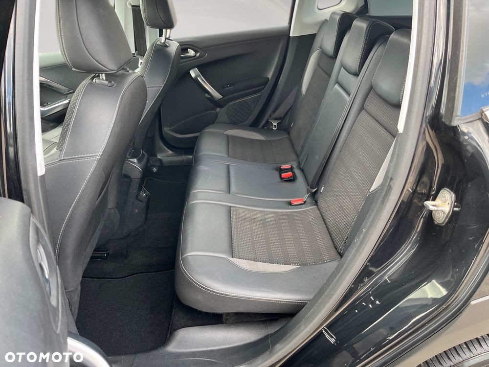 Peugeot 2008 PureTech 130 Allure - 19