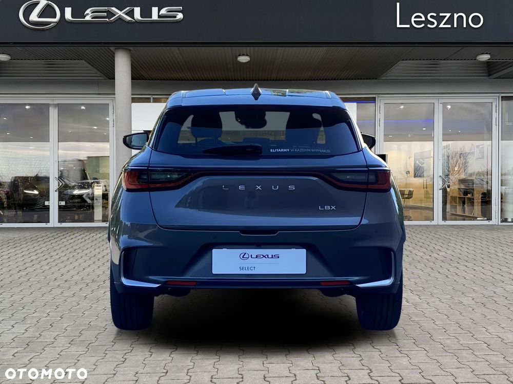 Lexus LBX 1.5 Hybrid Emotion - 8