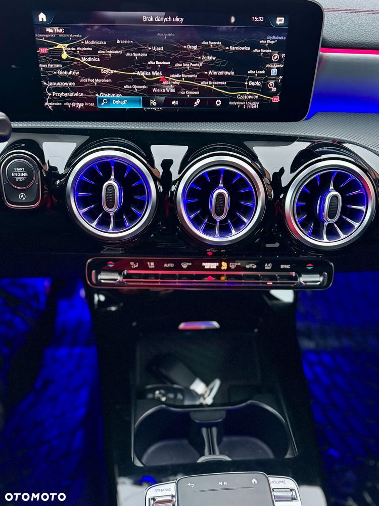 Mercedes-Benz CLA 200 AMG Line 7G-DCT - 17