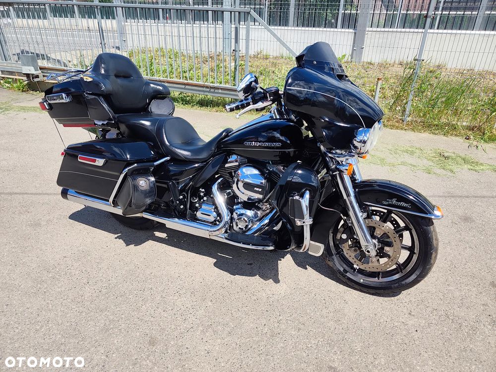 Harley-Davidson FLHTCU Ultra
